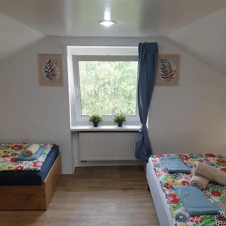 Hostello Airport - Przytulne Pokoje, Ogrod, Grill, W Pelni Wyposazona Kuchnia 브로츠와프